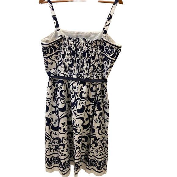 Vintage ‘90’s R & K Originals dress. Navy/white scrollwork pattern. Size 16. - Picture 2 of 5